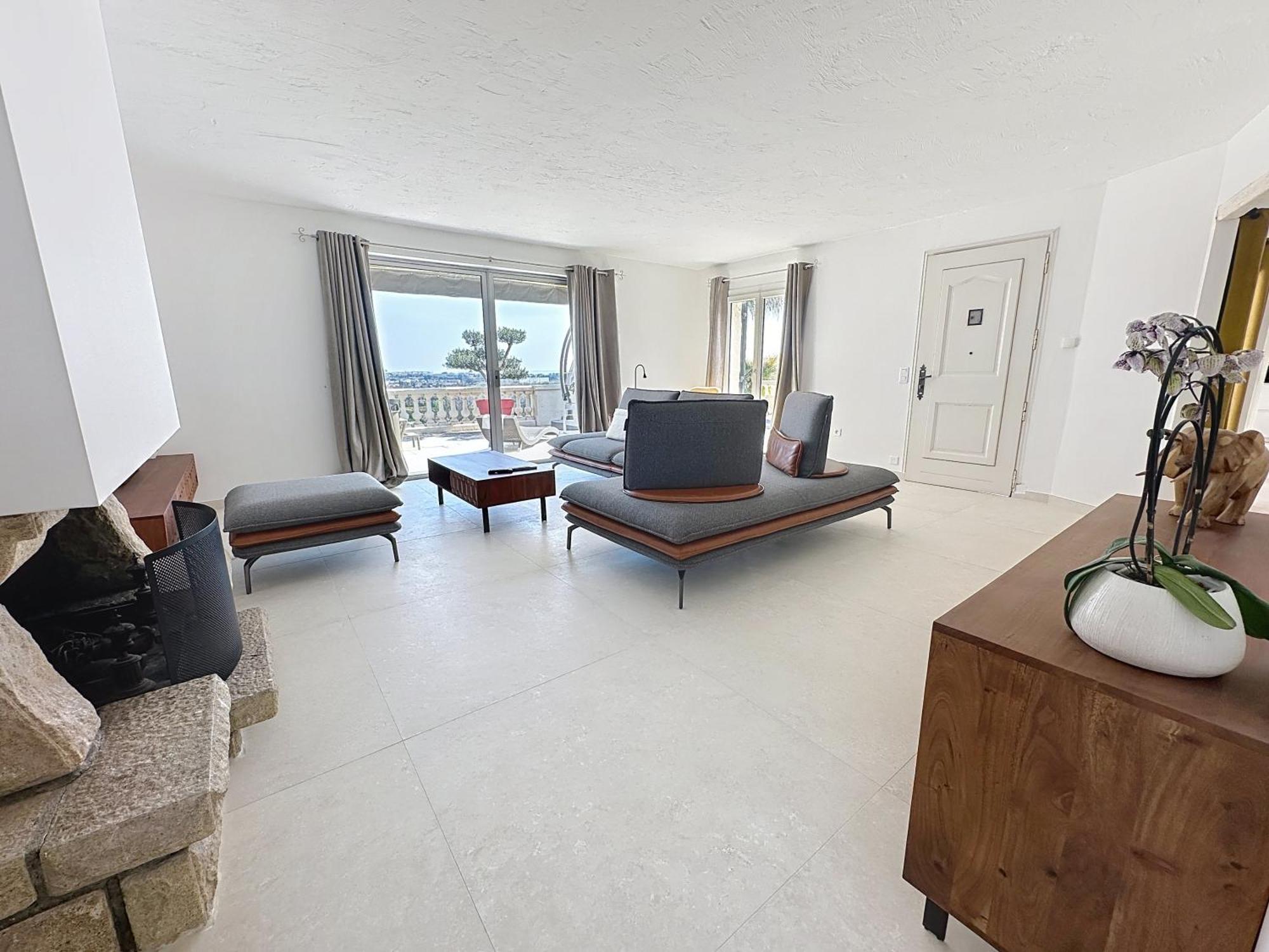 3 Bedrooms Villa Near Cannes - Pool & Jacuzzi - Sea View Mandelieu-La Napoule Exterior photo