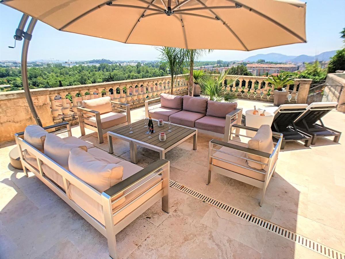 3 Bedrooms Villa Near Cannes - Pool & Jacuzzi - Sea View Mandelieu-La Napoule Exterior photo