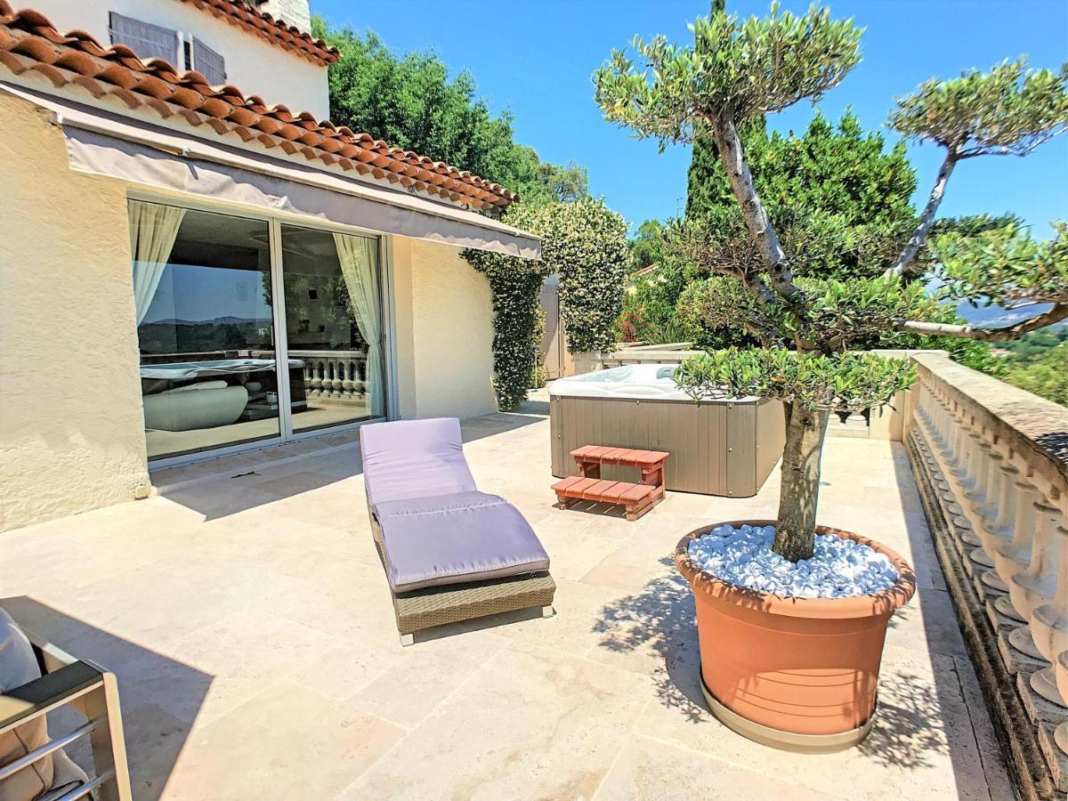 3 Bedrooms Villa Near Cannes - Pool & Jacuzzi - Sea View Mandelieu-La Napoule Exterior photo