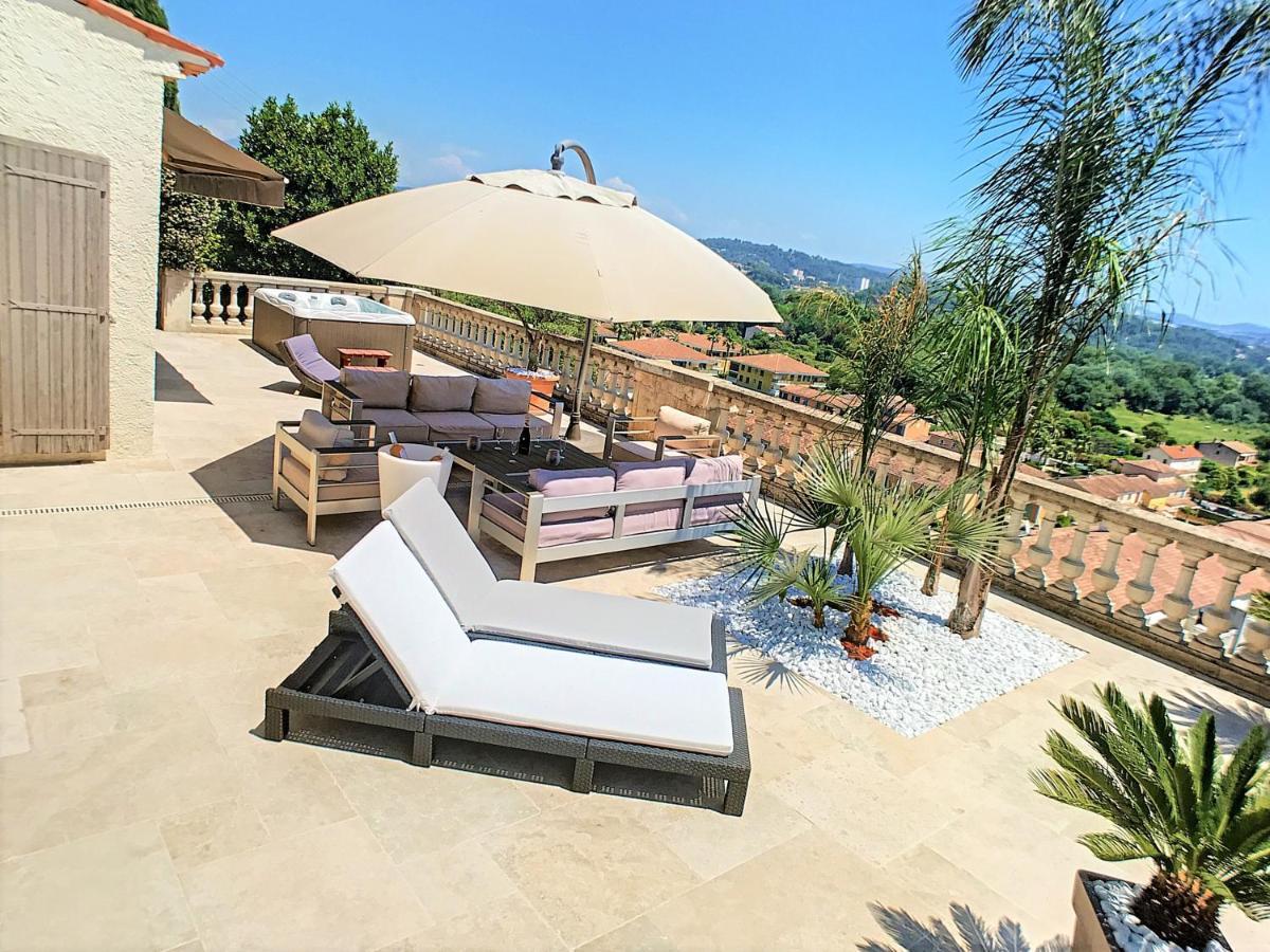 3 Bedrooms Villa Near Cannes - Pool & Jacuzzi - Sea View Mandelieu-La Napoule Exterior photo