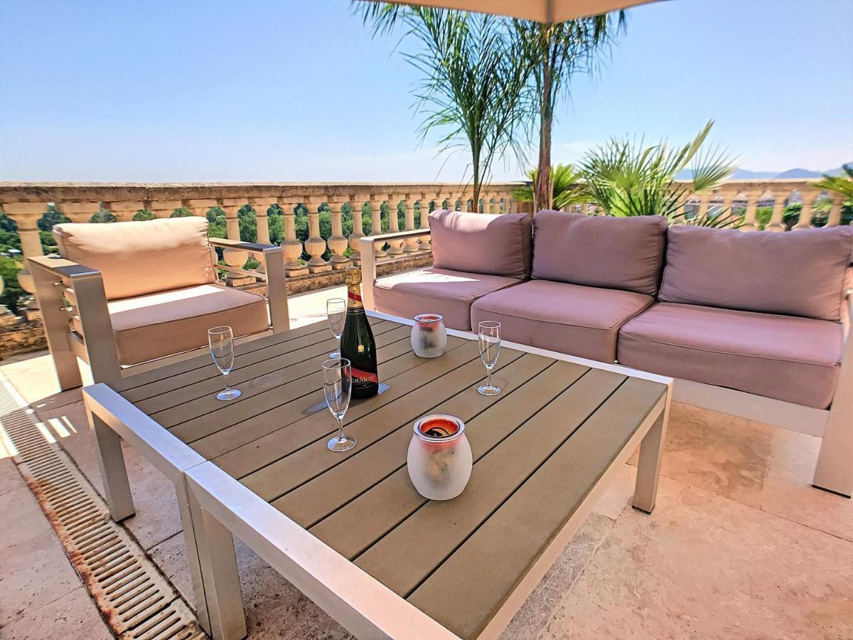 3 Bedrooms Villa Near Cannes - Pool & Jacuzzi - Sea View Mandelieu-La Napoule Exterior photo